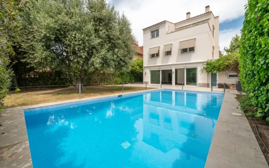 AVINGUDA DE SOFIA 19, SITGES